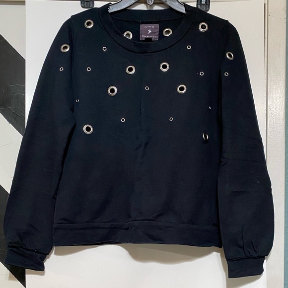 FOREVER 21 Sweater Size S - Picture 1 of 6